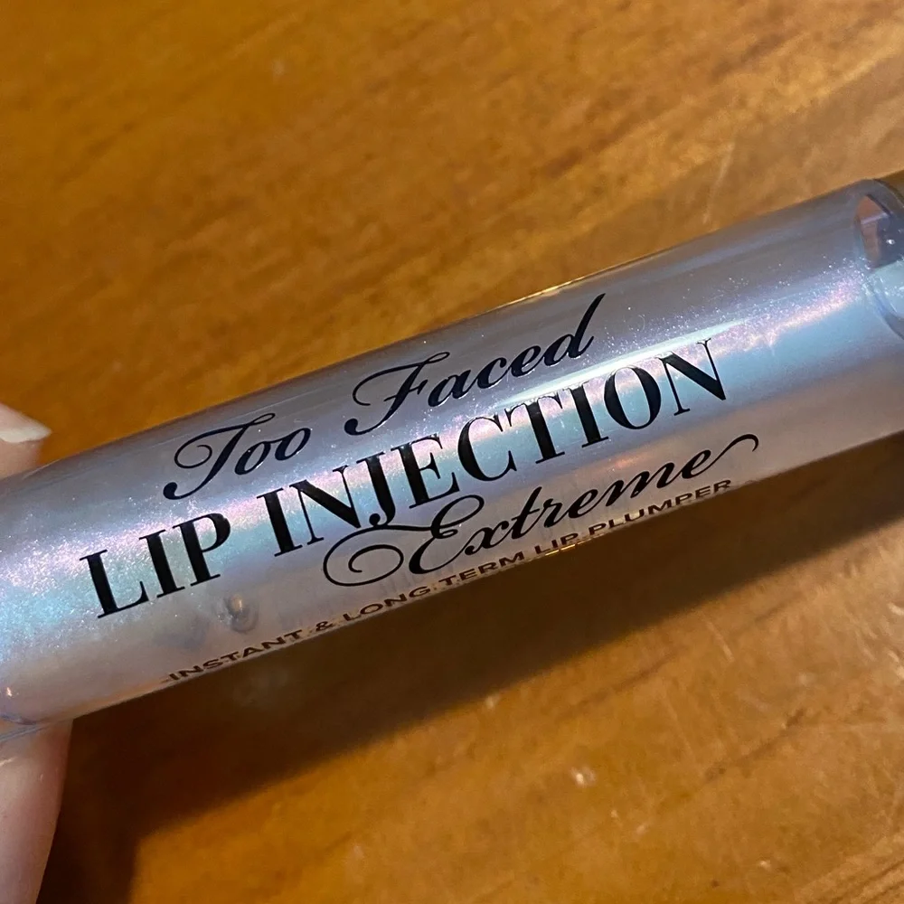 Too Faced Lip Injection Extreme Lip Plumper